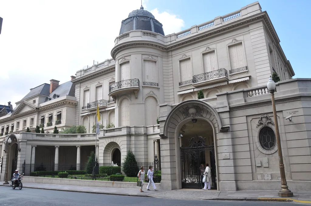 Buenos Aires, "Paris of South America"- Private panoramic tour of Recoleta and Retiro