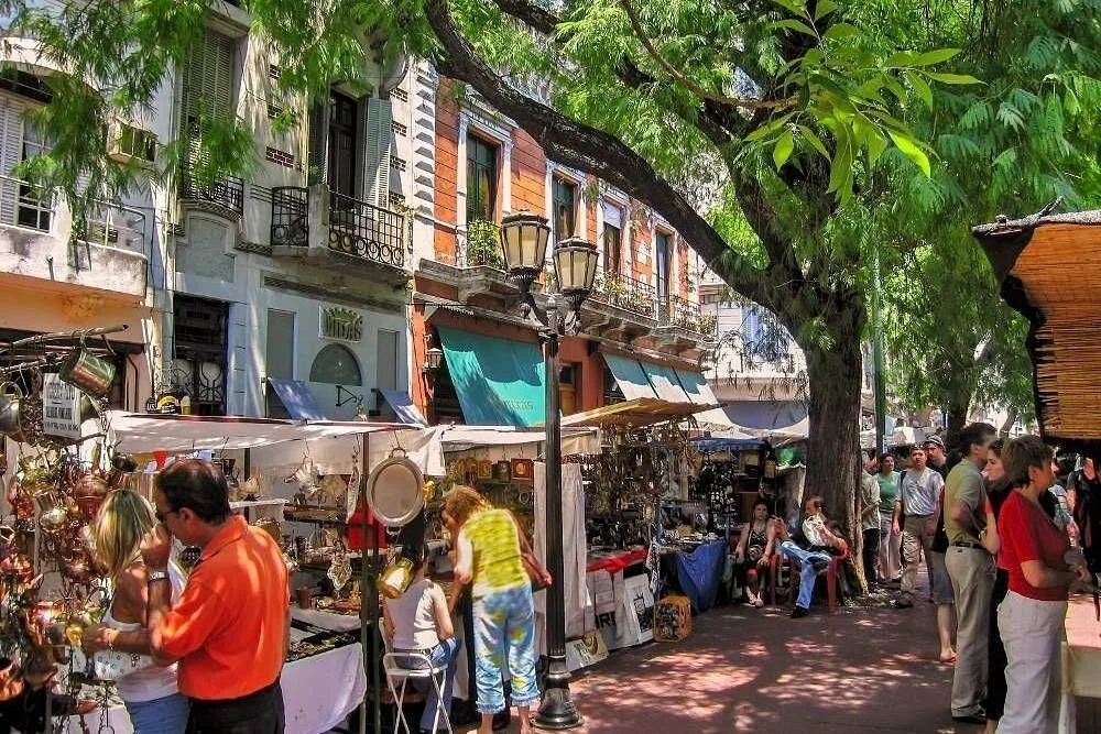 Private Buenos Aires Highlights Tour by Car and on Foot